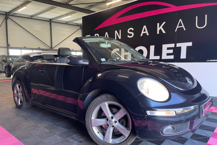 VOLKSWAGEN NEW BEETLE CABRIOLET
