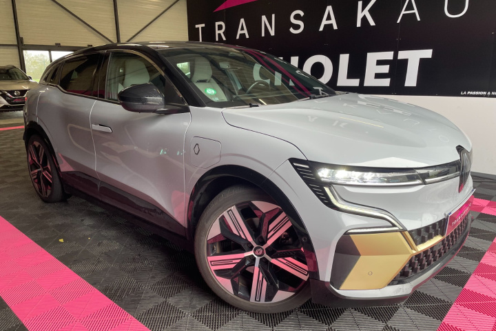 RENAULT MEGANE E-TECH