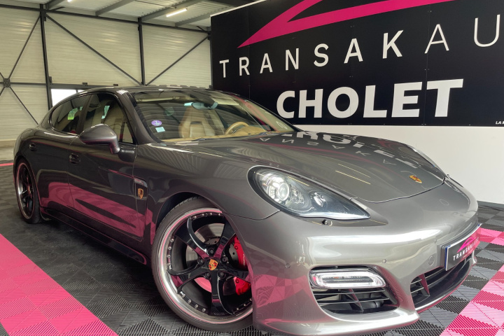 PORSCHE PANAMERA GTS